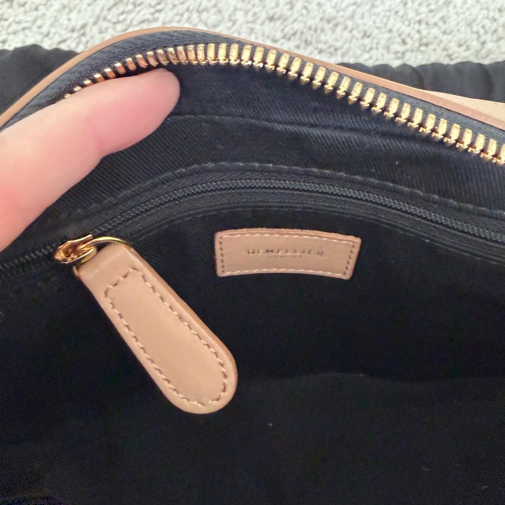 DeMellier Beige Crossbody Camera Bag - Picture 6 of 11